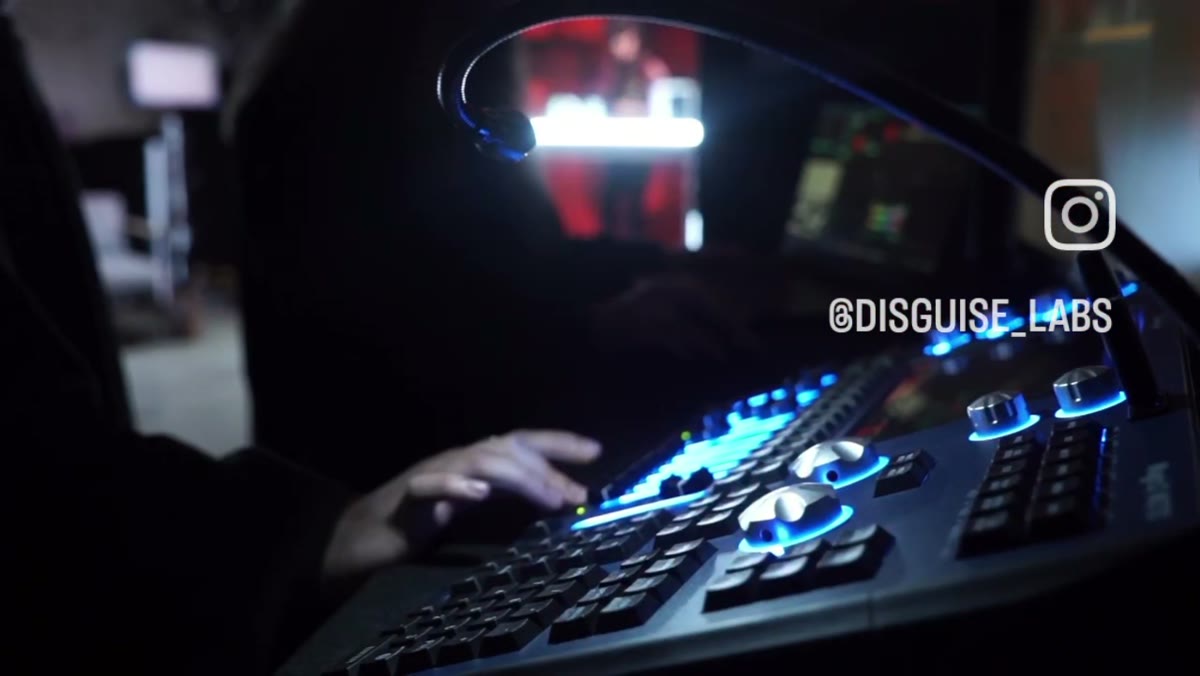 Operating the disguise control surface during the live show